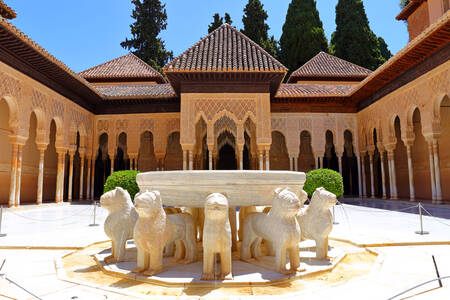Patio de los Leones, Alhambra