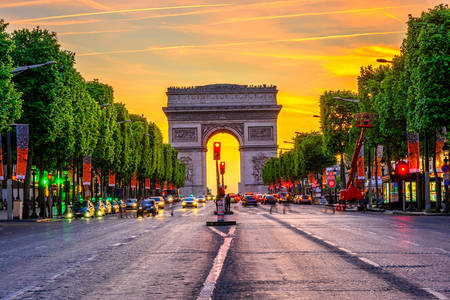 Champs Elysees en Arc de Triomphe