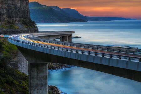 Sea Cliff Köprüsü üzerinde gün batımı