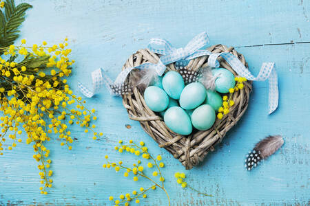 Modrá vejce v hnízdě