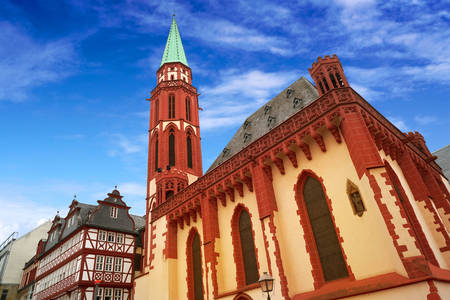 Römerberg'deki Aziz Nicholas Kilisesi