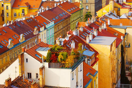 Acoperișuri colorate din Praga