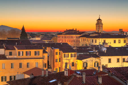 Solnedgång i Pisa