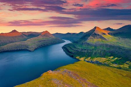 Faroe Adaları'ndaki Dağlar