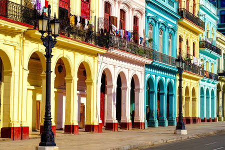 Edificios coloniales en la Habana Vieja