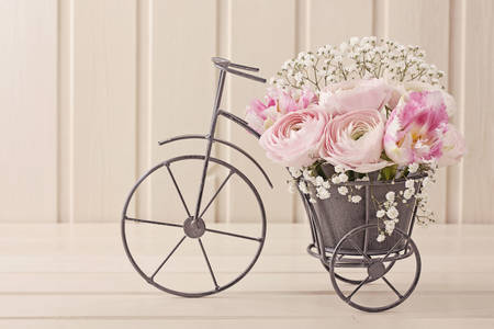 Bicikl sa cvećem