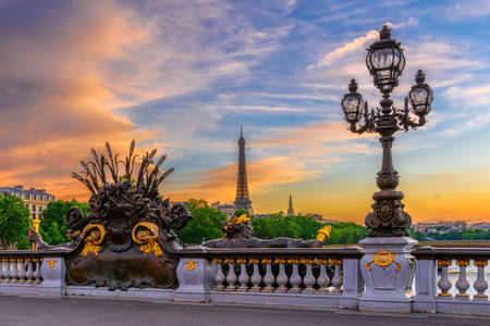 Pohled z mostu na Eiffelovu věž