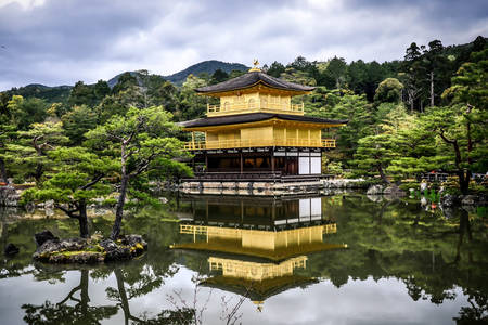 Храм Кинкаку-джи в Киото