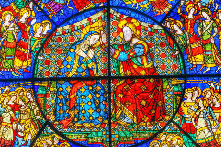 Витражное стекло в церкви Санта-Мария-Новелла