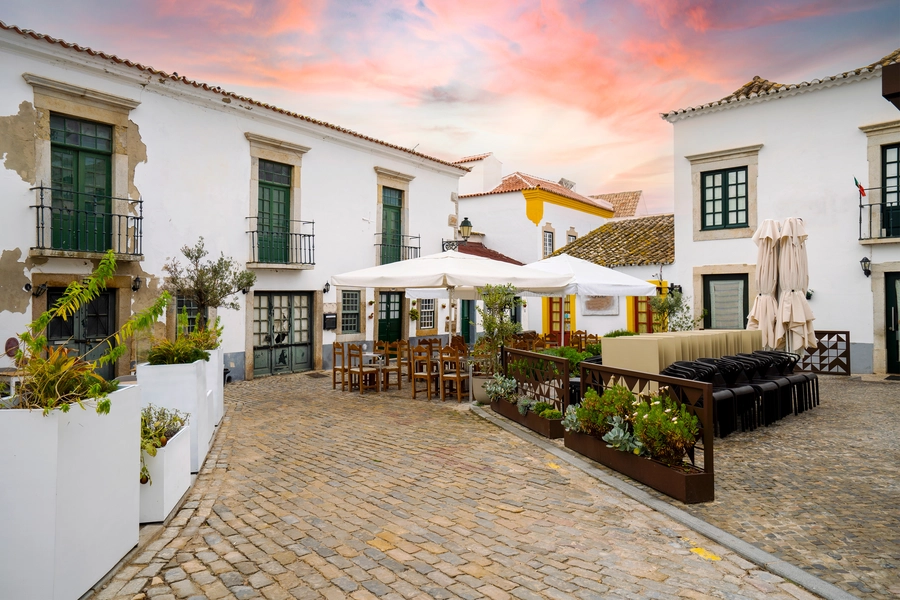 Café de la calle en Faro