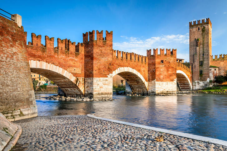 Ponte Scaligero Köprüsü