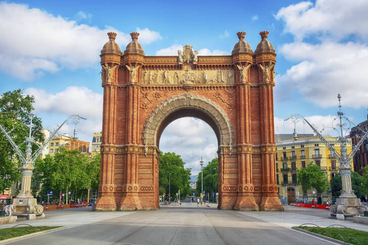 Triumfbuen, Barcelona