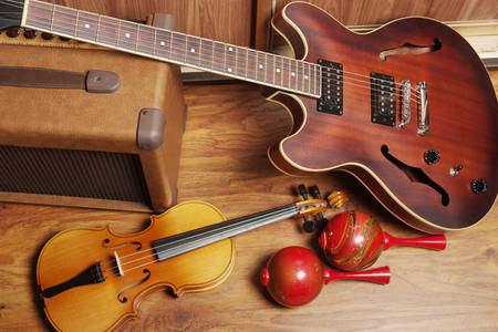 Jazz guitar, maracas and violin