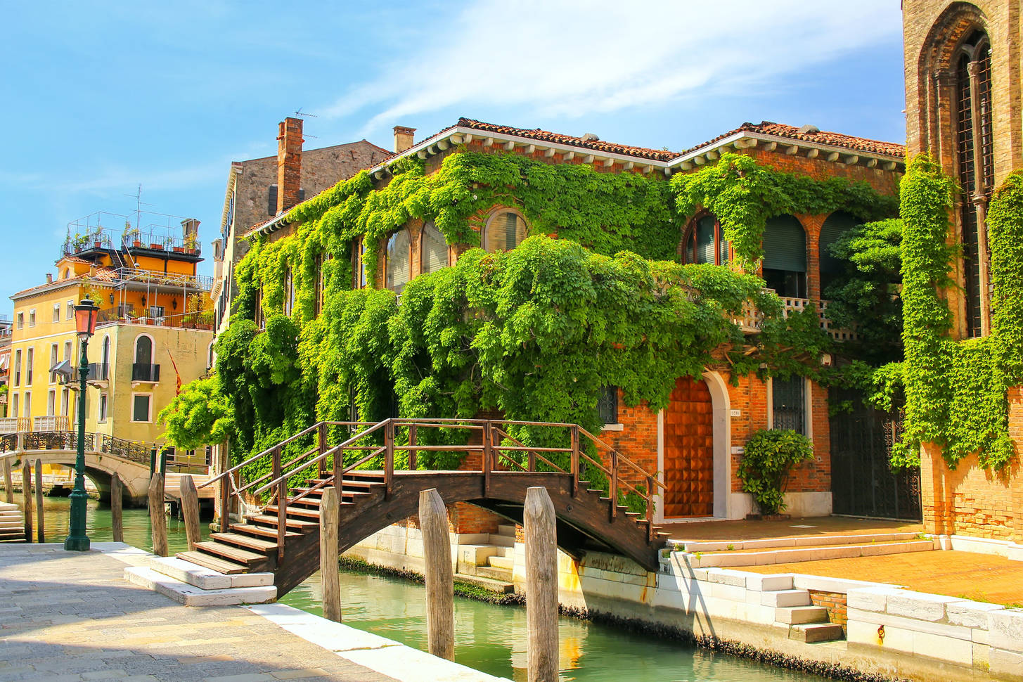 houses-in-venice-jigsaw-puzzle-countries-italy-puzzle-garage