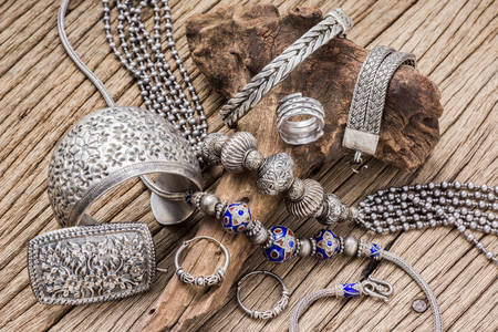Vintage smycken i silver