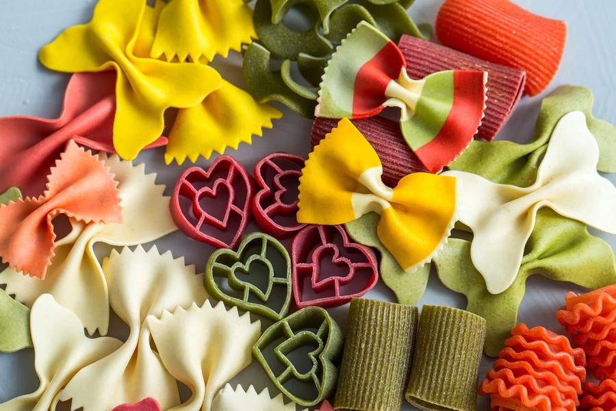 Kleurrijke pasta