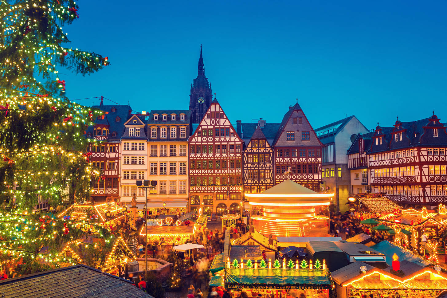 Christmas Market Jigsaw Puzzle Holidays Christmas Puzzle Garage