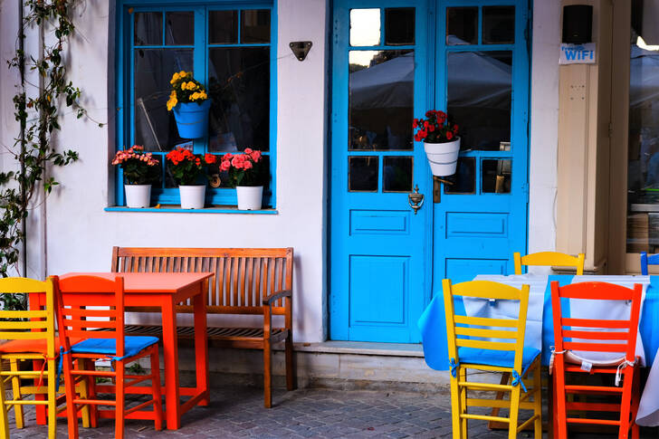 Street cafe in Chania