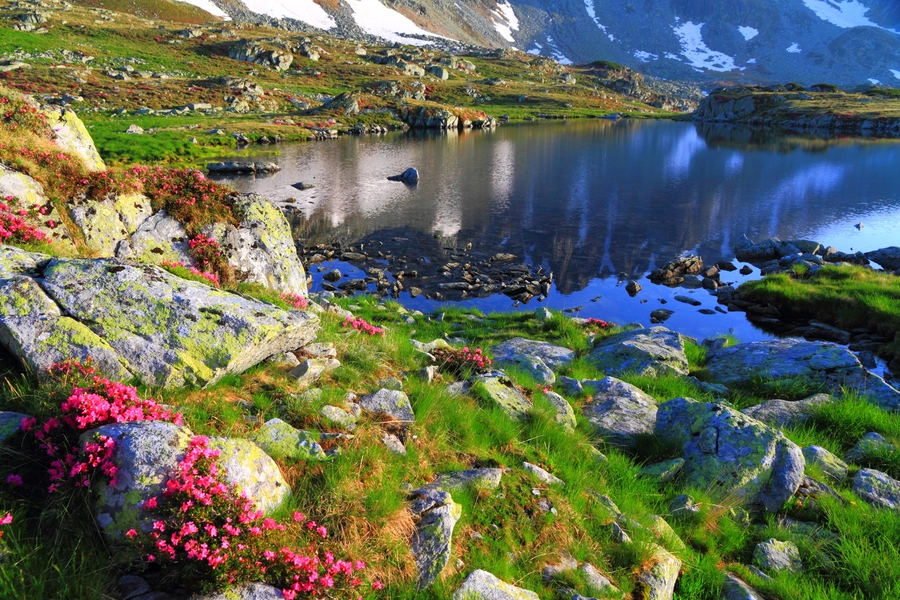 Езеро в планината, Румъния