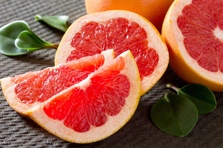 Grapefruit wedges