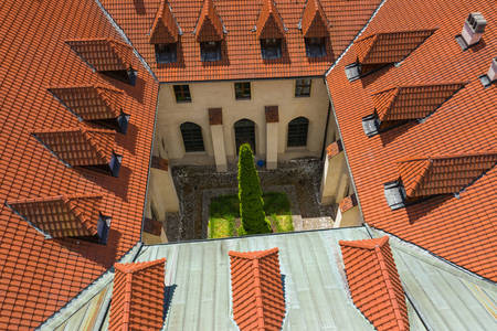 Benedictine Manastırı'ndaki çatı