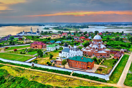 Vista da cidade de Sviyazhsk