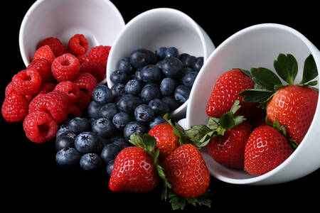Berries in bowls