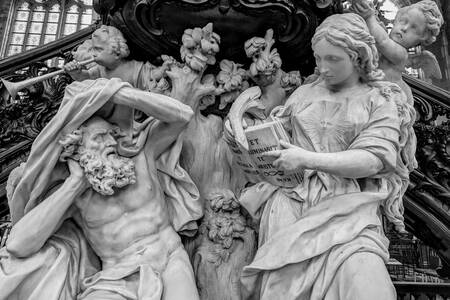 Skulpturer i Saint Bavo-katedralen i Gent