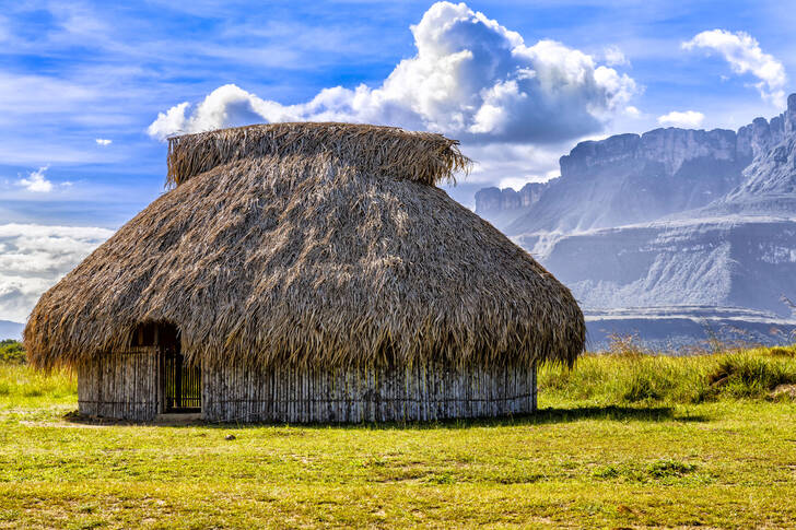 A traditional hut in the village of Kamarata