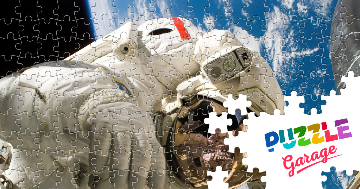 Astronaut in outer space Jigsaw Puzzle (Space, Cosmonautics) | Puzzle