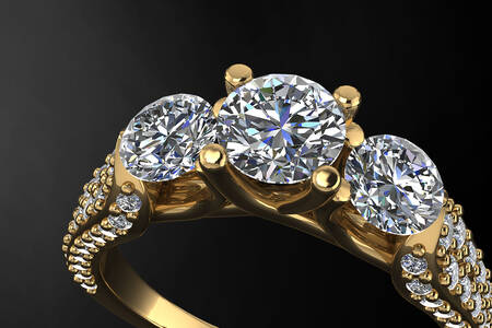 Ring with large diamonds