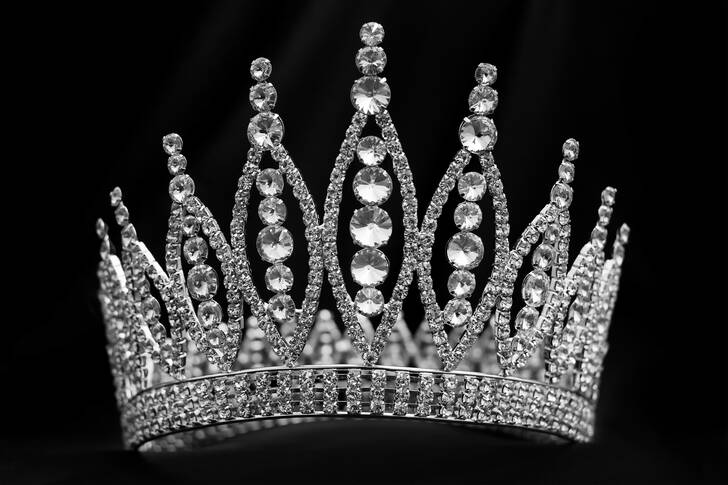 Crown with crystals