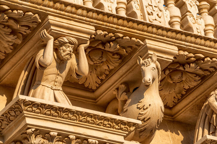 Fasad av basilikan Santa Croce, Lecce