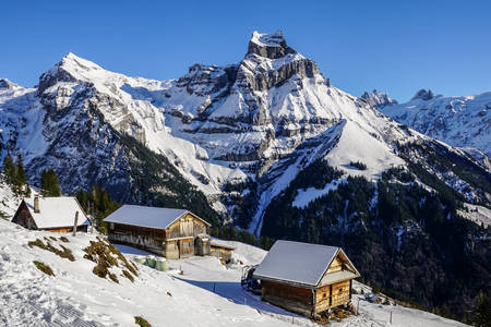 L'hiver dans les Alpes suisses