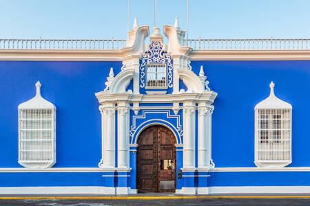 Budynek w Trujillo