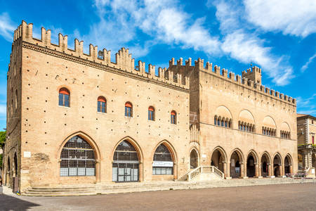 Palazzo del Podesta v Rimini