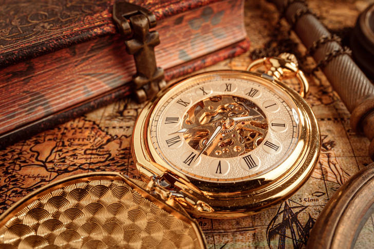 Starožitné pozlátené vreckové hodinky