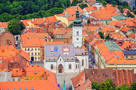 Вид на церковь Святого Марка в Загребе
