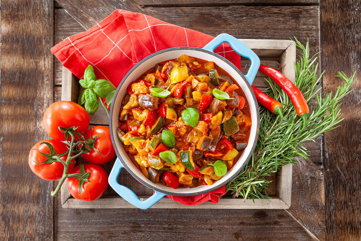 Ratatouille met basilicum