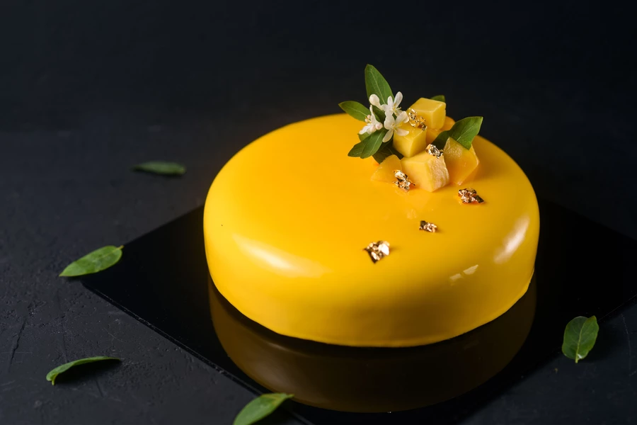 Bolo de mousse amarelo