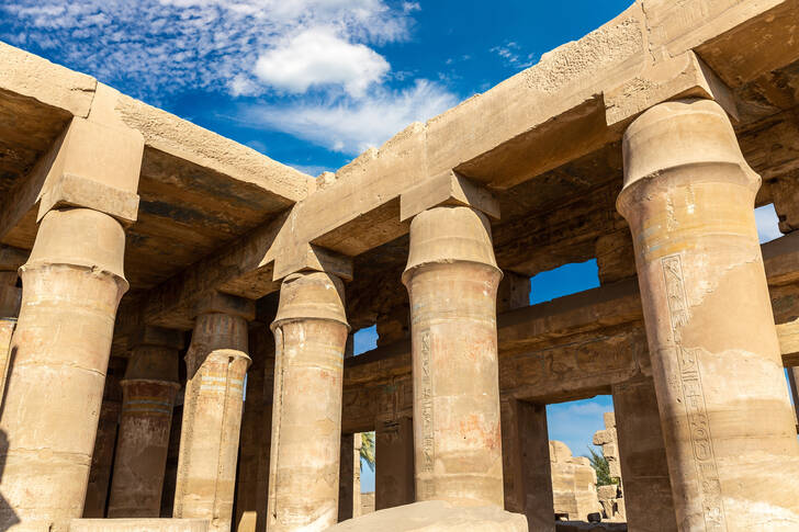 Colunas no templo de Karnak