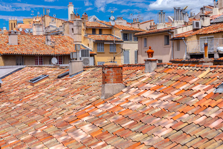 Aix-en-Provence bölgesindeki çatılar