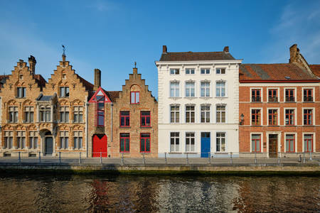 Canal in Bruges and old houses