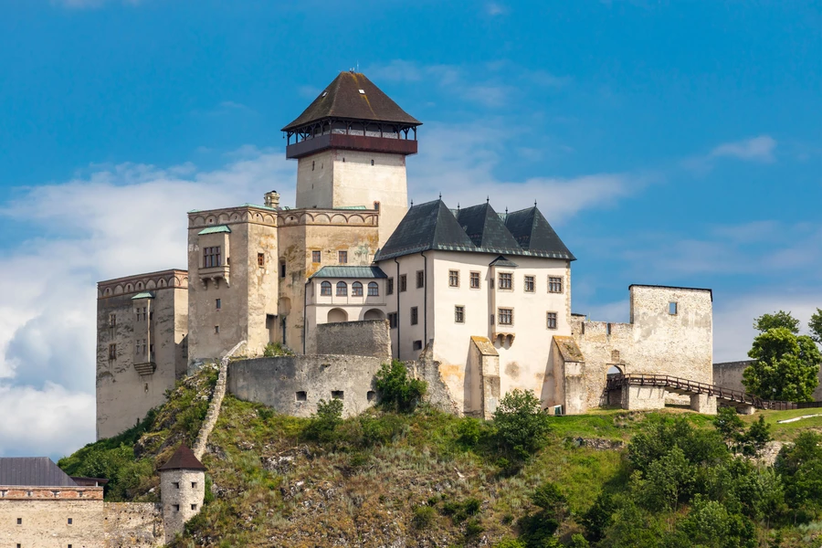 Trenčinski dvorac