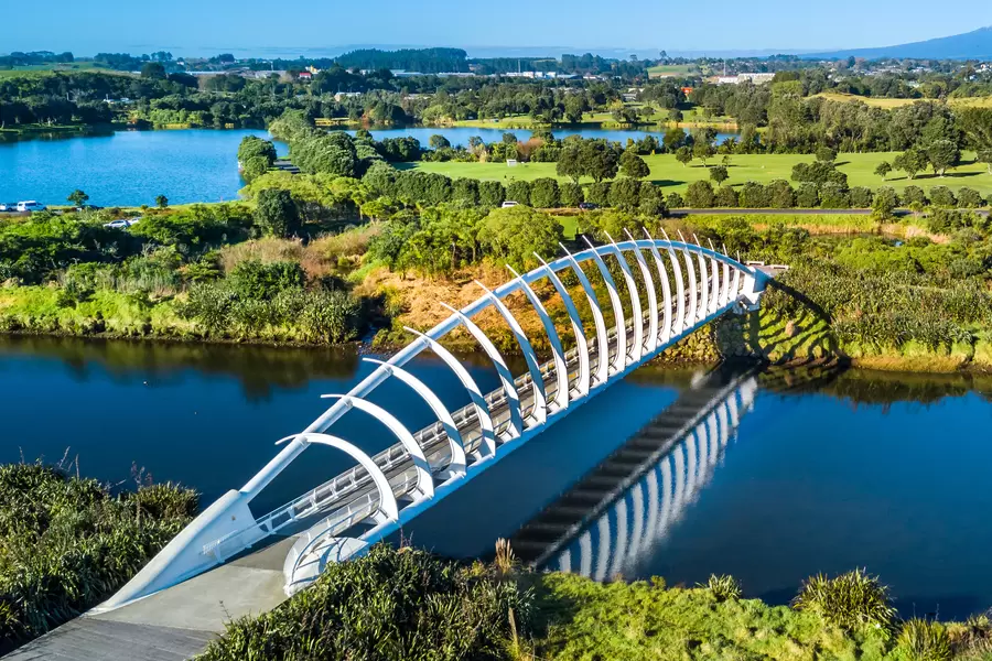 Pont piétonnier Te-Reva-Reva