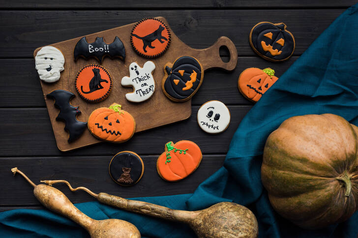 Gingerbread cookies on a dark table