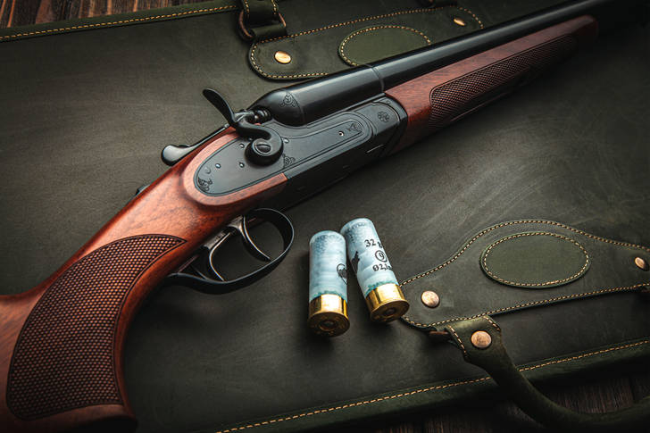 Hunting rifle and cartridges