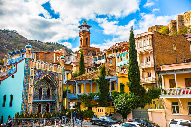 Изглед към джамията в Тбилиси