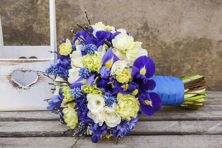 Bouquet da sposa con iris