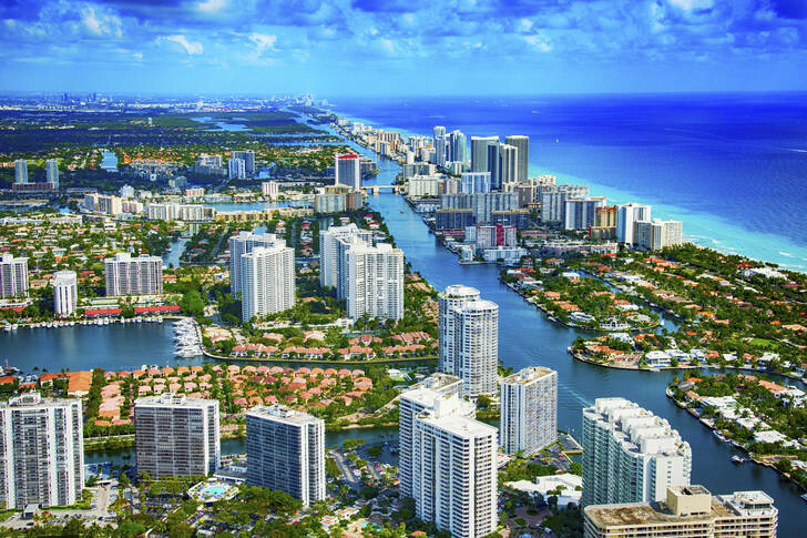 Hallandale Beach, USA